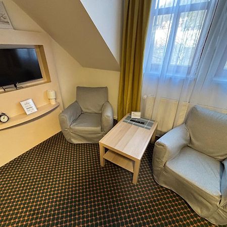 Excellent Apartments In Spa City Center 5 Min Walk From The Colonnade Karlovy Vary Exterior foto